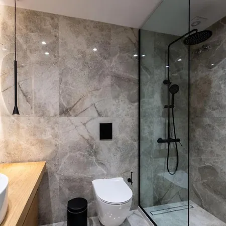 Liotrivi Luxury *