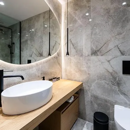 Liotrivi Luxury