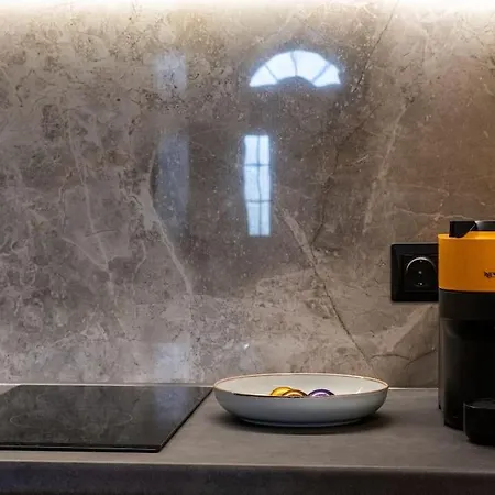 Liotrivi Luxury דירה *