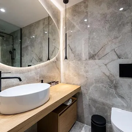 Liotrivi Luxury *