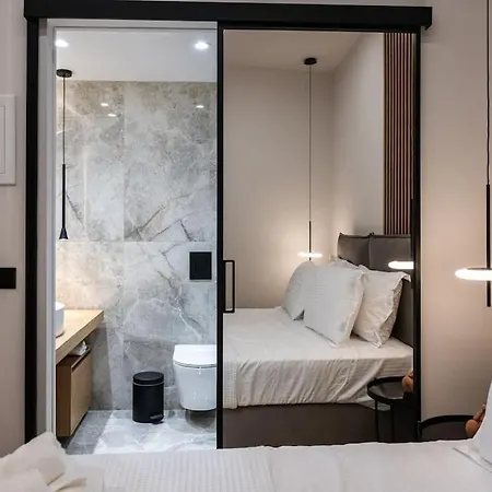 Liotrivi Luxury דירה *